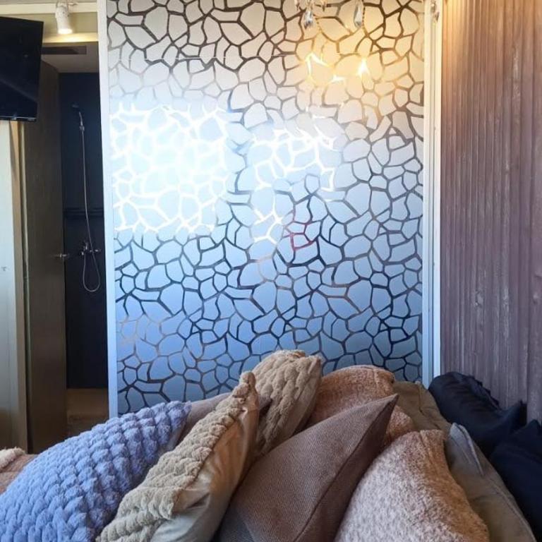 "Petit Box" Habitación Boutique de Diseñador con baño privado en Montaña- Experiencia espectacular container- Cocheras- Vistas a la Montaña - Terraza-Camino a las Termas de Cacheuta, Potrerillos, Uspallata, Alta Montaña, Chile - One-Bedroom Apartment - 11