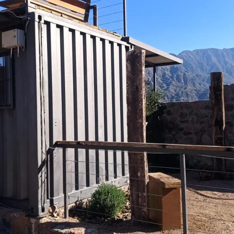 "Petit Box" Habitación Boutique de Diseñador con baño privado en Montaña- Experiencia espectacular container- Cocheras- Vistas a la Montaña - Terraza-Camino a las Termas de Cacheuta, Potrerillos, Uspallata, Alta Montaña, Chile - One-Bedroom Apartment - 16