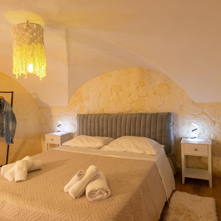 Greta House - Two-Bedroom House - 2