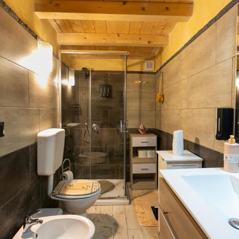 Greta House - Two-Bedroom House - 4
