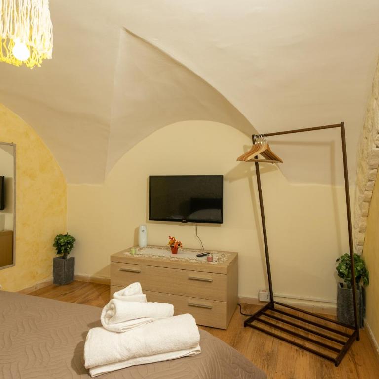 Greta House - Two-Bedroom House - 19