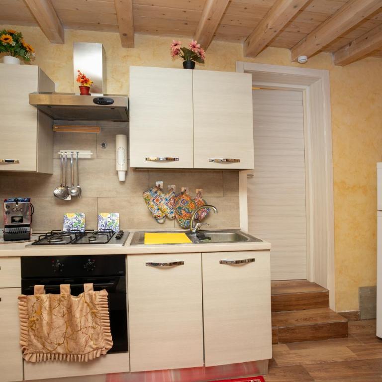 Greta House - Two-Bedroom House - 10