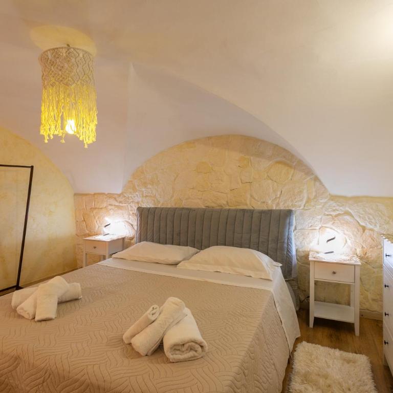 Greta House - Two-Bedroom House - 16