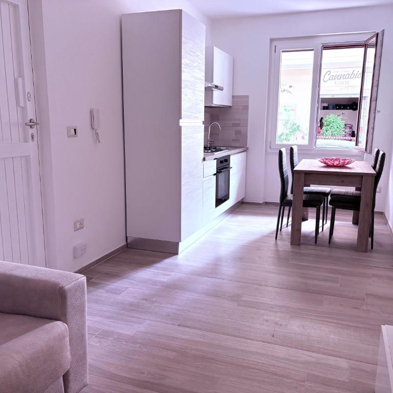 White Sand Beach - Appartamento con 2 Camere da Letto - 8