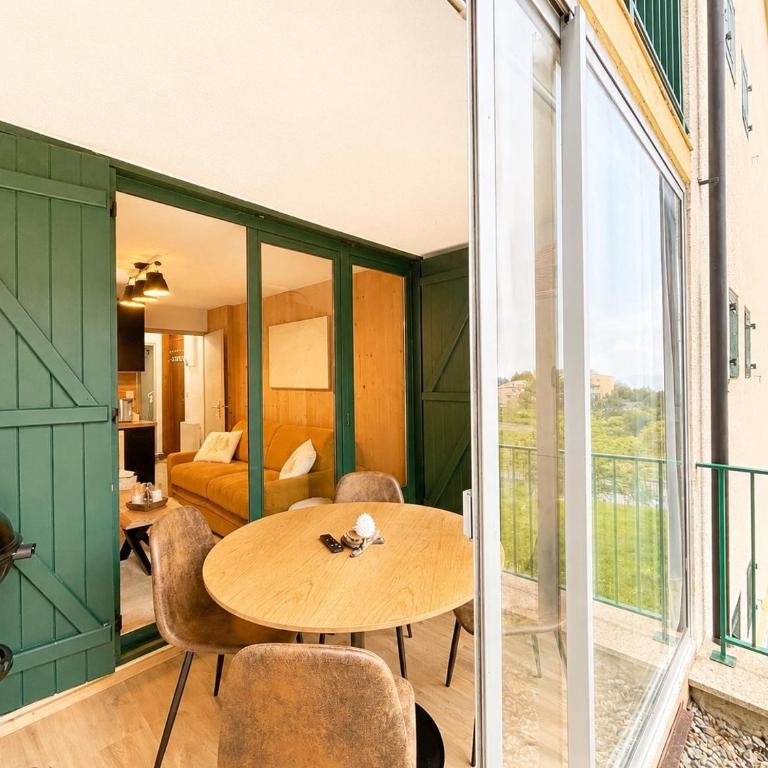 Cocon cosy avec jardin, vue lac & montagne - Two-Bedroom Apartment - 10