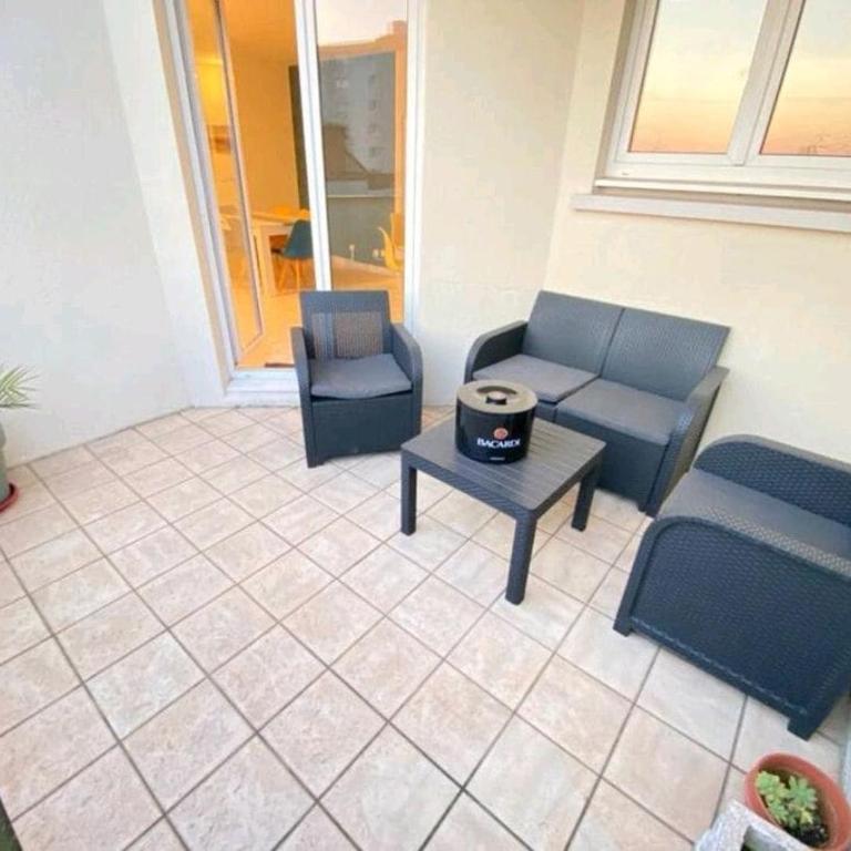 Belfort Grand T4 avec parking et terrasse - Appartamento con 3 Camere da Letto - 12