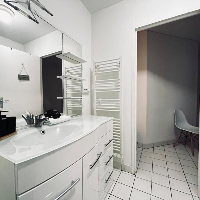 Belfort Grand T4 avec parking et terrasse - Appartamento con 3 Camere da Letto - 25