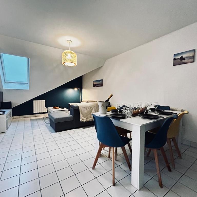 Belfort Grand T4 avec parking et terrasse - Appartamento con 3 Camere da Letto - 30