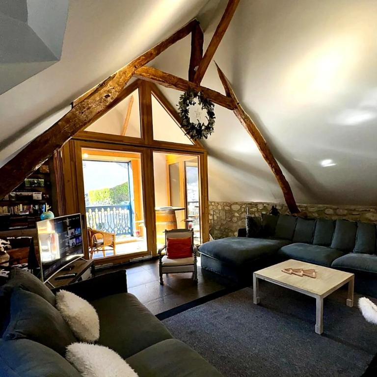 Entre ciel et montagnes - Three-Bedroom Villa - 3
