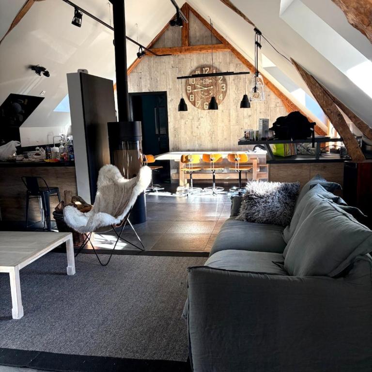 Entre ciel et montagnes - Three-Bedroom Villa - 7