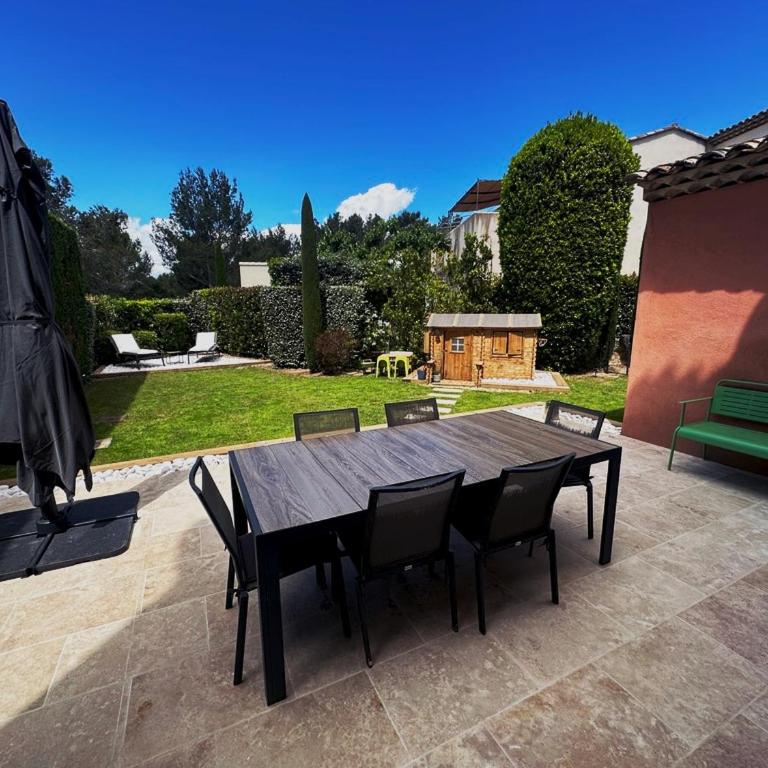 Villa familiale 4 chambres, climatisation & piscine - Golf de Pont Royal en Provence - Villa avec Piscine Privée - 15