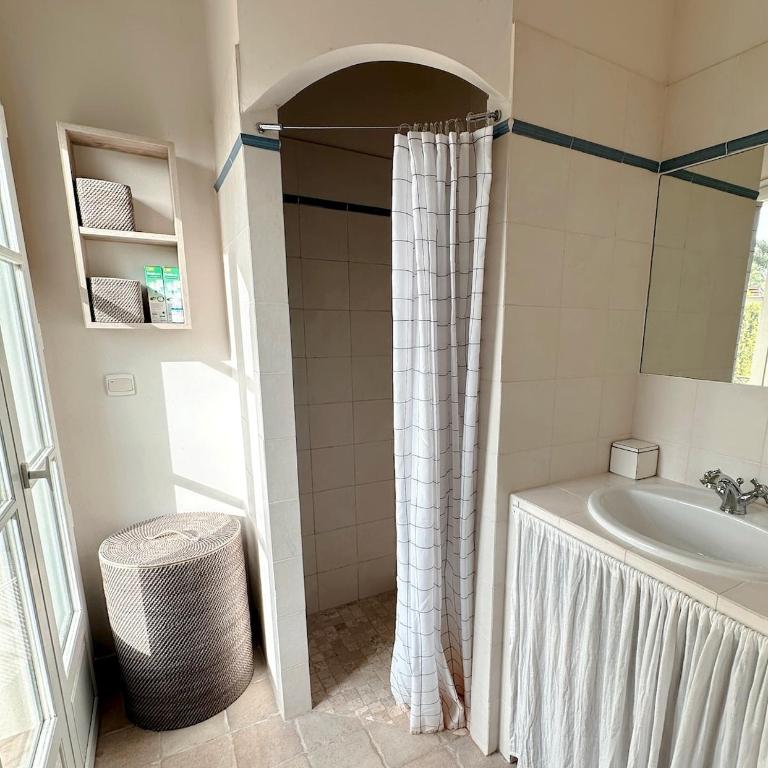 Villa familiale 4 chambres, climatisation & piscine - Golf de Pont Royal en Provence - Villa avec Piscine Privée - 13