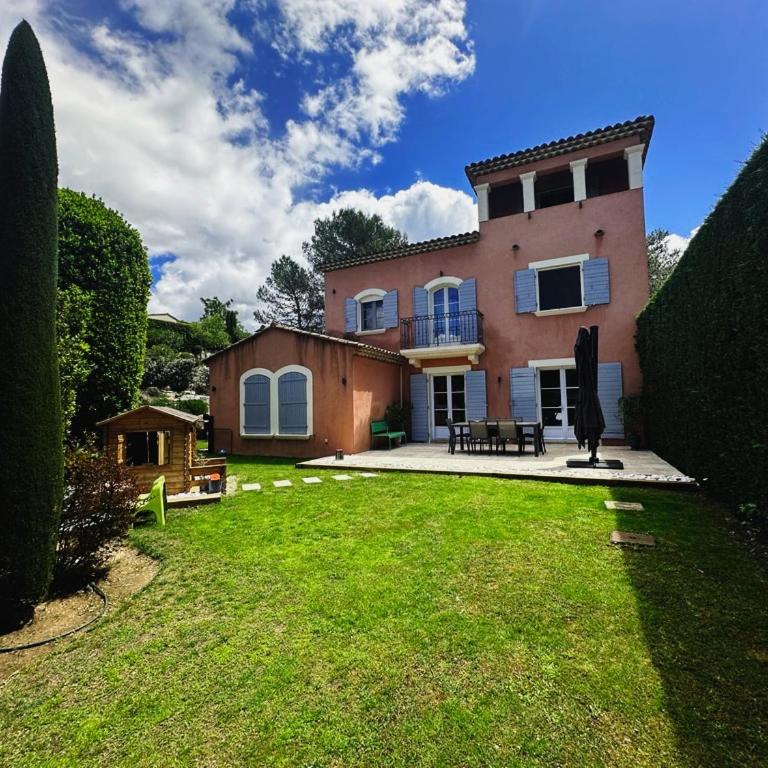 Villa familiale 4 chambres, climatisation & piscine - Golf de Pont Royal en Provence - Villa avec Piscine Privée - 1