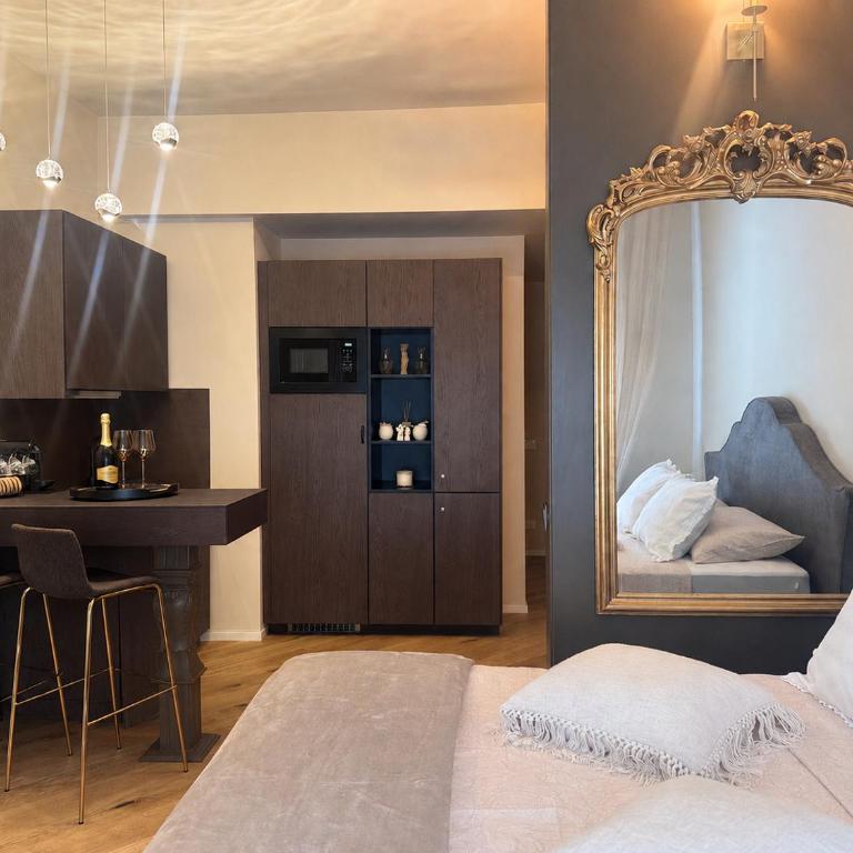 Royal Suite Center - Appartamento con 1 Camera da Letto - 18