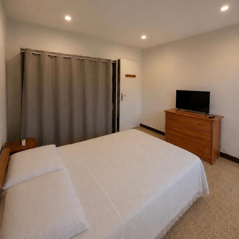 Grand T3 calme chaleureux proche centre et plages - Apartment mit 2 Schlafzimmern - 6