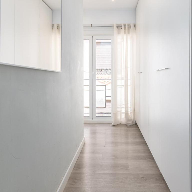 ApartUP Central Market Corner - One-Bedroom Apartment - 22