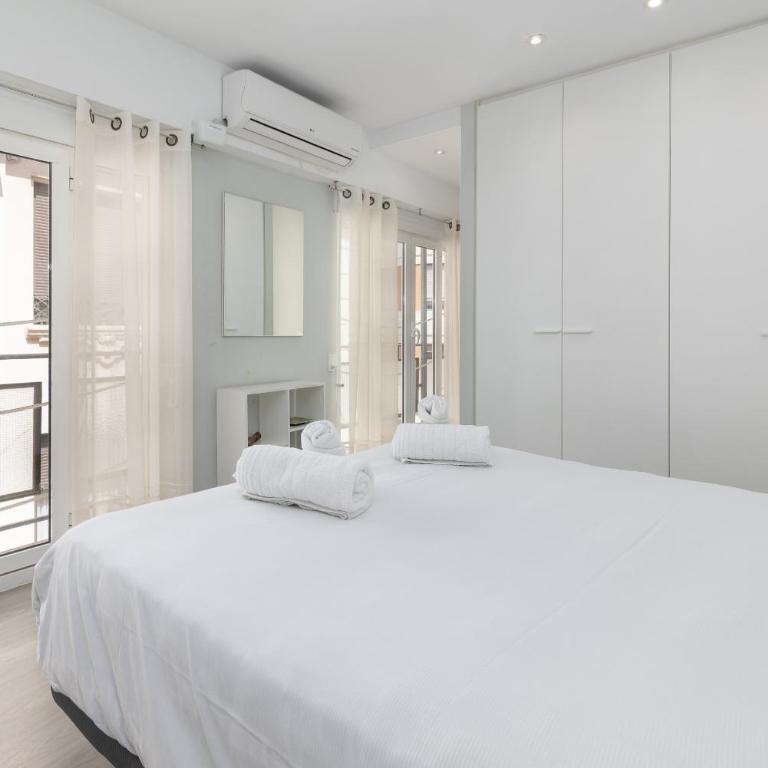 ApartUP Central Market Corner - One-Bedroom Apartment - 28