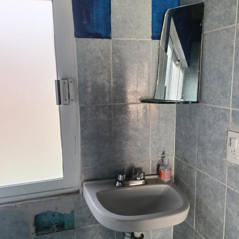 Cuarto azul - One-Bedroom Apartment - 7