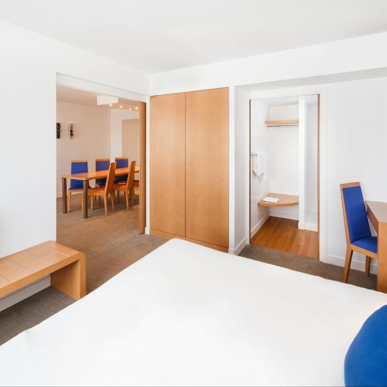 Novotel Nantes Centre Gare - Suite Lit King-Size - 4