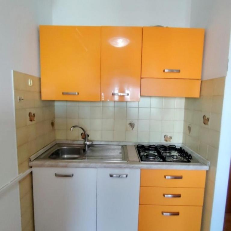 Capitol - Two-Bedroom Apartment - 5