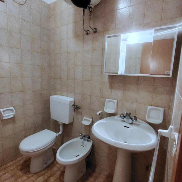 Capitol - Two-Bedroom Apartment - 6