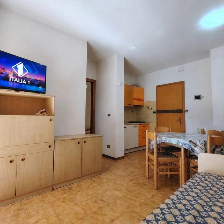 Capitol - One-Bedroom Apartment - 9