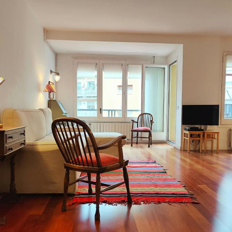 FS2 - Spacious 2 bedroom. Sarrià - Hospital Clinic - Apartment - 35