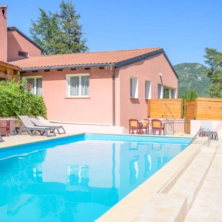 Camping 2 étoiles - Piscine - ccbgbhc - Mobile Home - 2