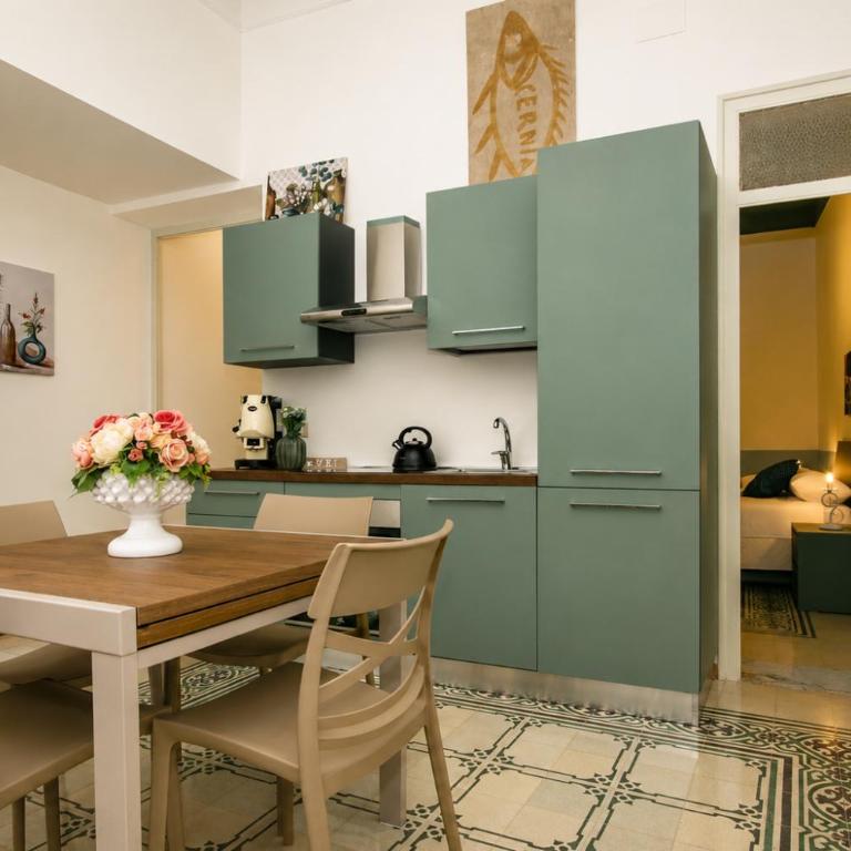 Butera Apartments Luxury - Deluxe Family Suite - 3
