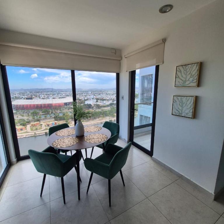 Altomare Blanco #2 Depto Lujo Frente Mar y Malecón - Two-Bedroom Apartment - 6