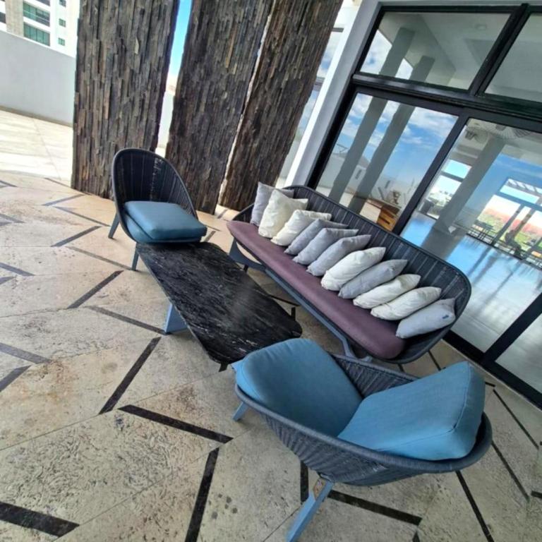Altomare Blanco #2 Depto Lujo Frente Mar y Malecón - Two-Bedroom Apartment - 39