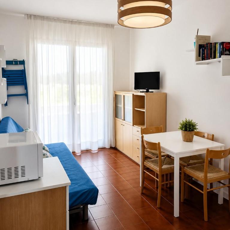 Residence La Siesta - Solo per famiglie - piscina centrale - Appartamento con 2 Camere da Letto - 11