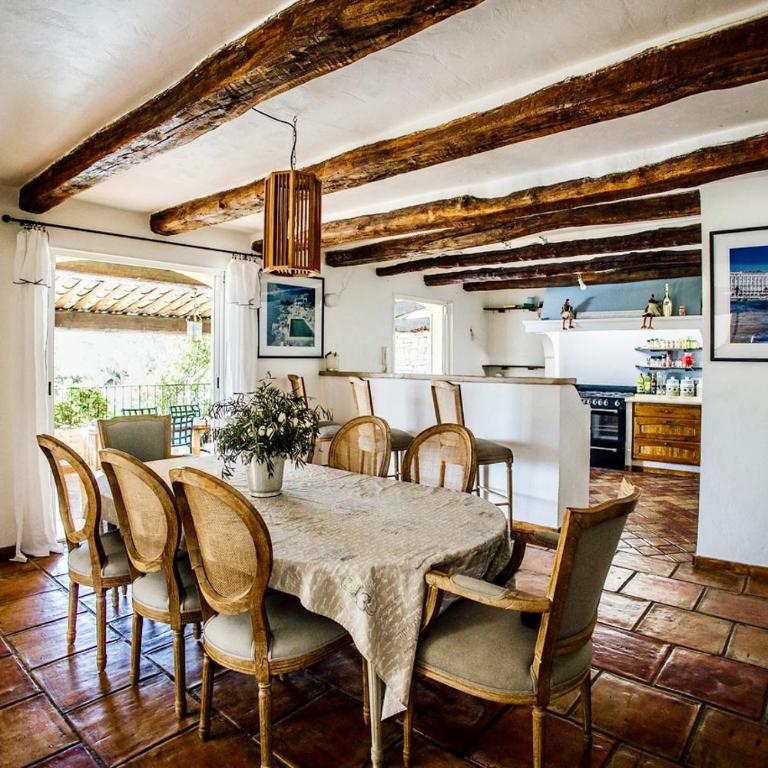 Luxury 7 bedroom villa with pool and independent cottage - Villa - 19