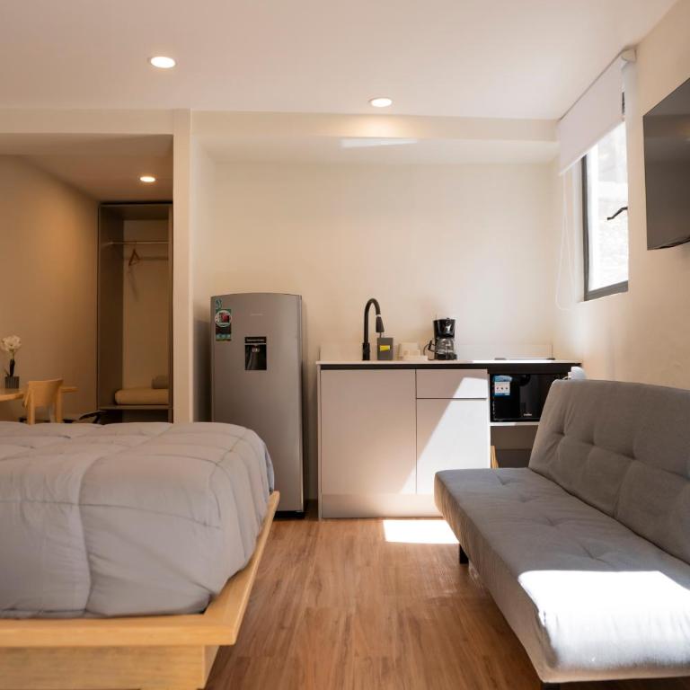 Patio 7 Studios - Apartment - 10