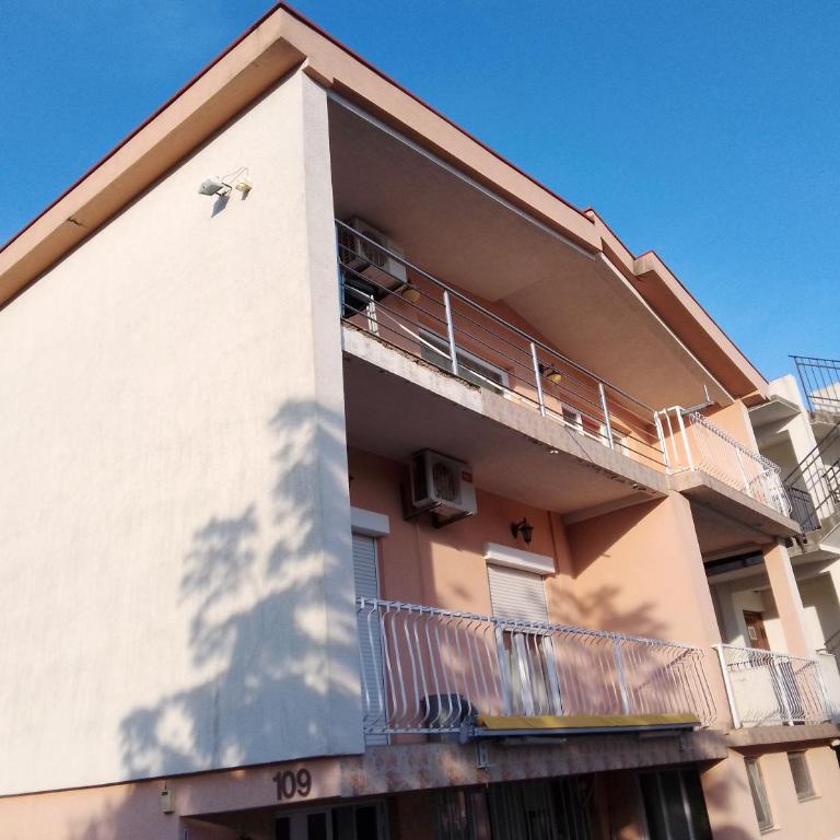 3 Zimmer Wohnung - Two-Bedroom Apartment - 6