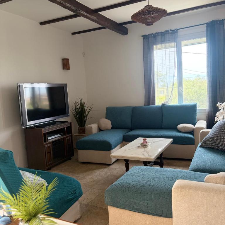 Grand Appt 6P climatisé dans villa avec piscine - 8 kms de Cannes - Appartement 2 Chambres - 5