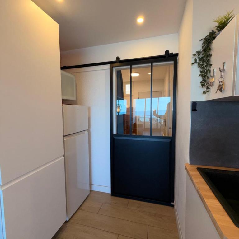 Le Studio 39, vue mer, parking privé, Wi-Fi - LaConciergerieByNina - Appartement 1 Chambre - 21