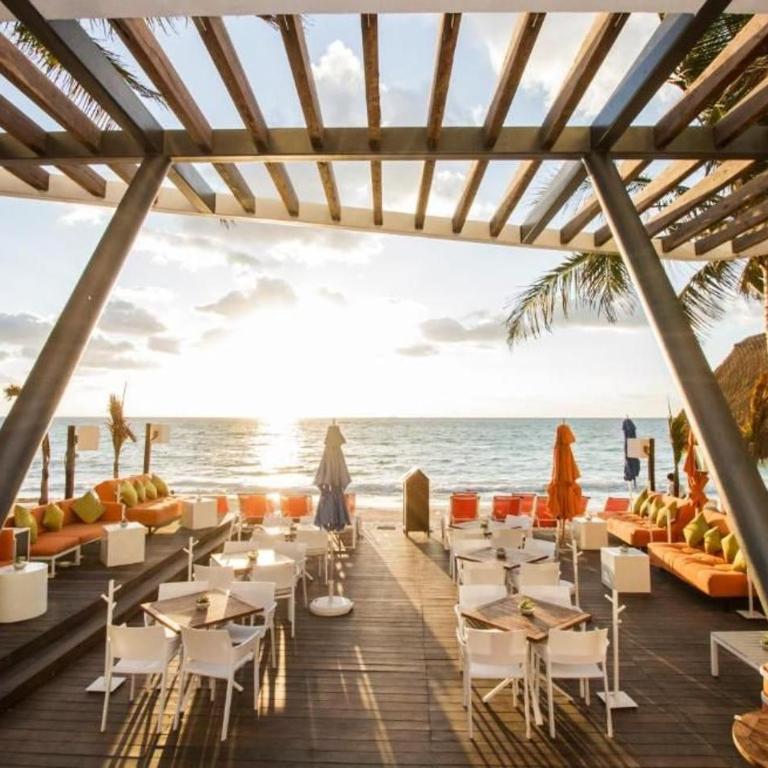 Oceanfront King Suite with Stunning Ocean View - Deluxe King Studio - 28