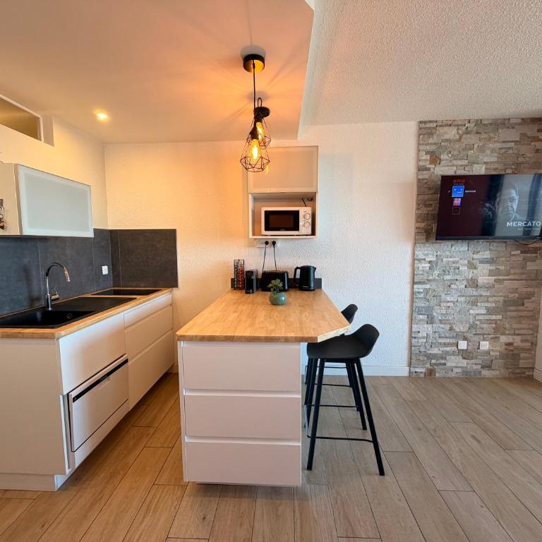 Le Studio 39, vue mer, parking privé, Wi-Fi - LaConciergerieByNina - Appartement 1 Chambre - 11