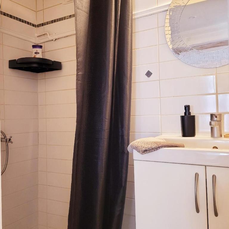 MIA CASA Charmant T2 cosy au cœur de Vienne-2 à 4 voyageurs - Appartement 1 Chambre - 5