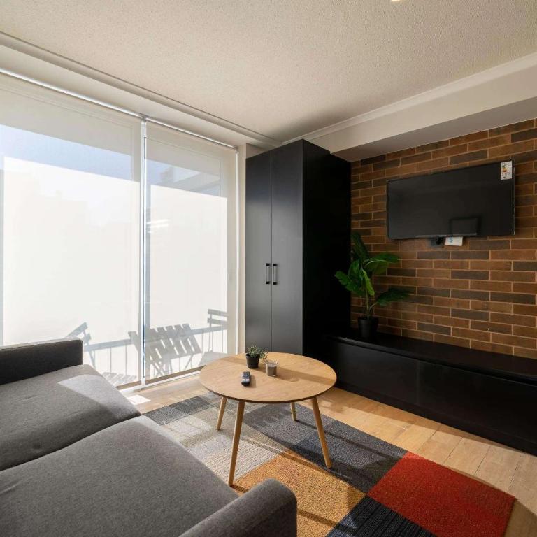 1BR Retreat Providencia Modern Pool and Gym - Apartment - 7