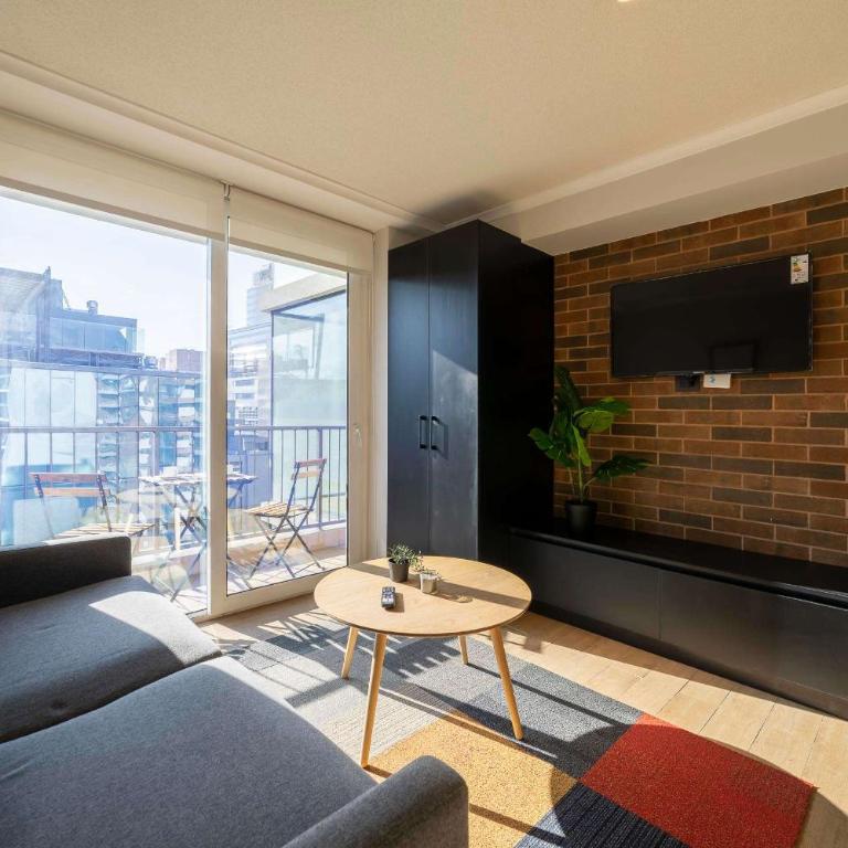 1BR Retreat Providencia Modern Pool and Gym - Apartment - 6