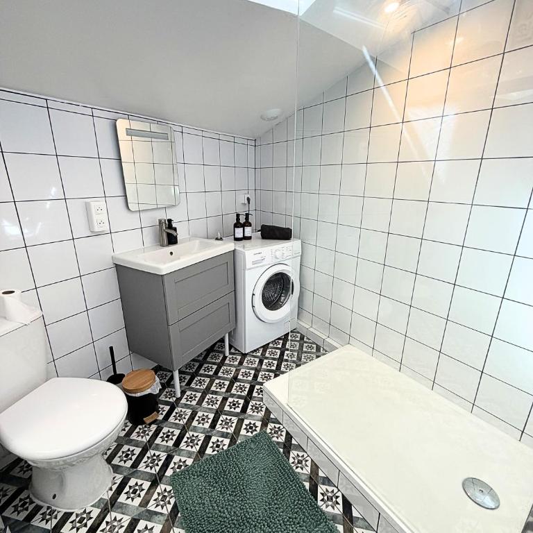 Cozy duplex Rue Paradis - Two-Bedroom Apartment - 12