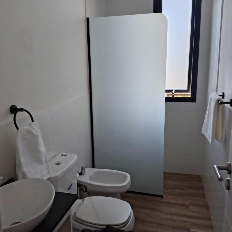 Departamento 3 ambientes, alquiler temporario en Escobar - Two-Bedroom Apartment - 11