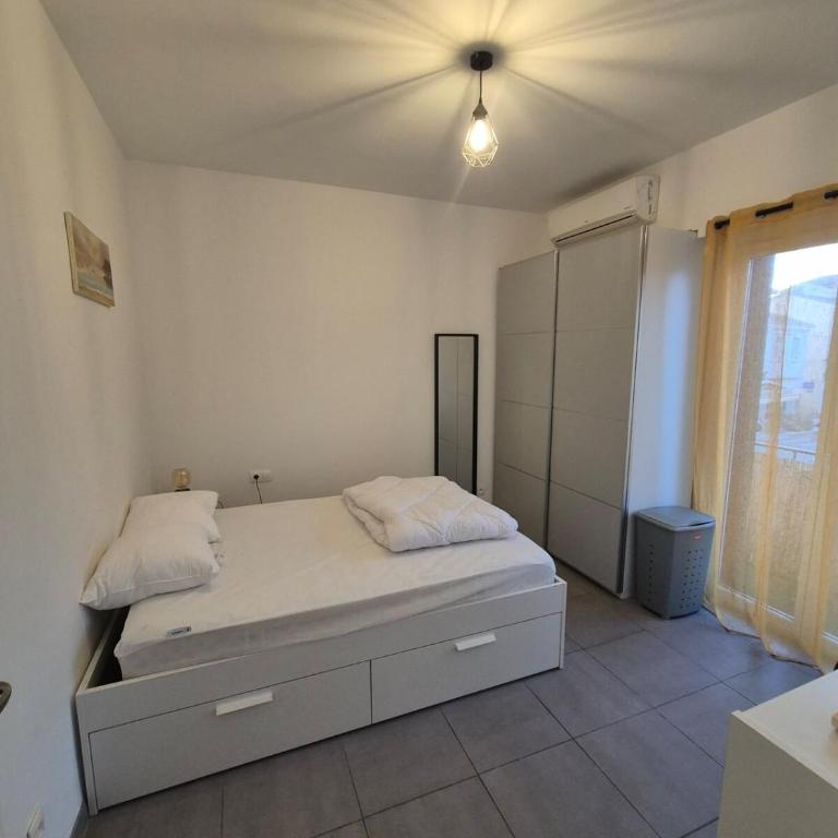 Appartement au premier étage au centre ville - Appartement 1 Chambre - 4