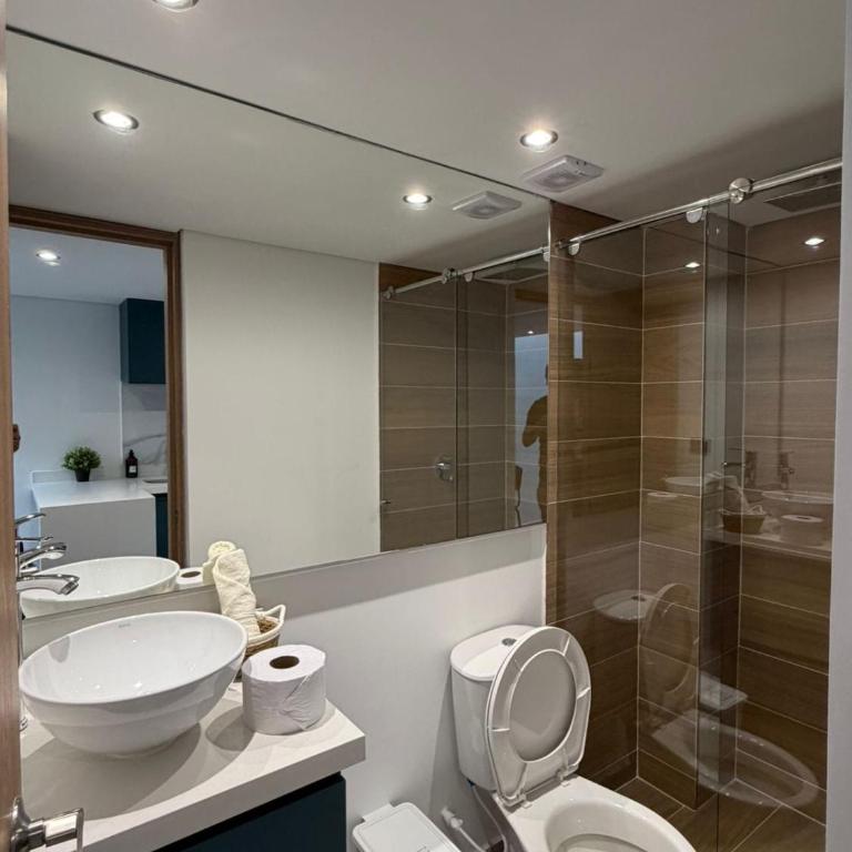 Luxury Loft 101 Jacuzzi, from Airport, Wi-Fi Modelia - Apartamento de 1 dormitorio - 15