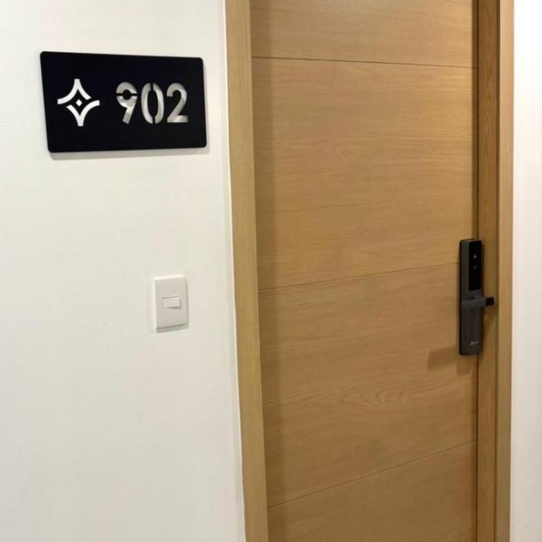Beautiful new apartment, perfect location - One-Bedroom Apartment - 13