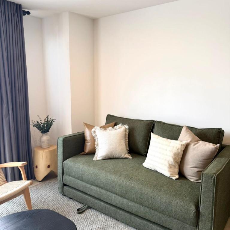 Beautiful new apartment, perfect location - One-Bedroom Apartment - 11