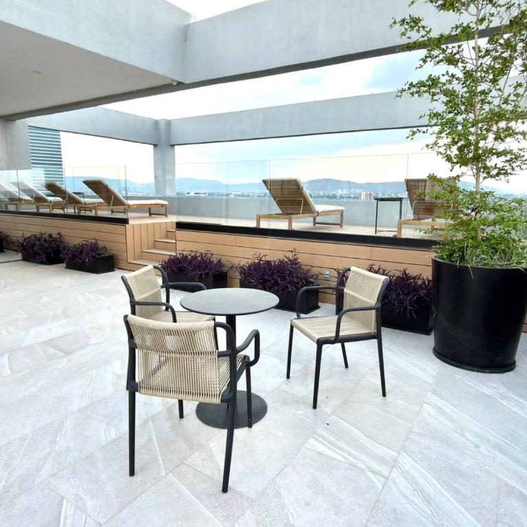 Beautiful new apartment, perfect location - One-Bedroom Apartment - 19