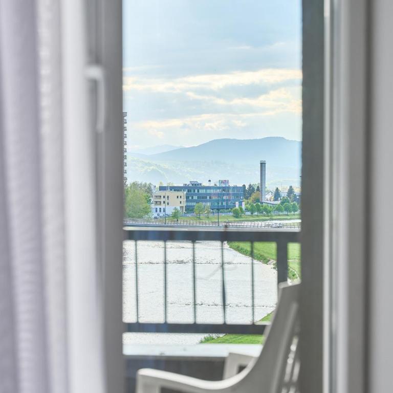 Regency Aparthotel Sarajevo - Two-Bedroom Deluxe Apartment - 2